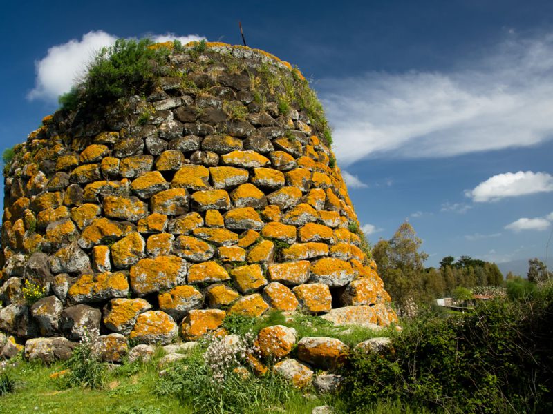 Die Nuraghen, die Domus de Janas, die Gigantengräber Cala Luas Resort